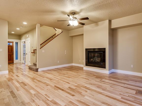 Gas fireplace
