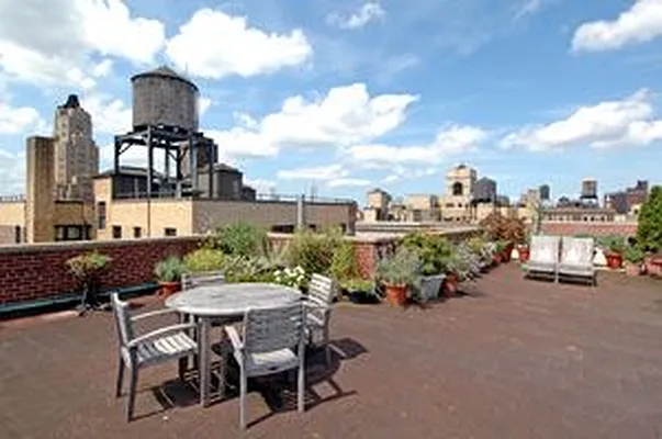 Sold by Douglas Elliman | media 27