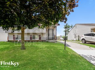 5320 Traditions Dr, Indianapolis, IN 46235