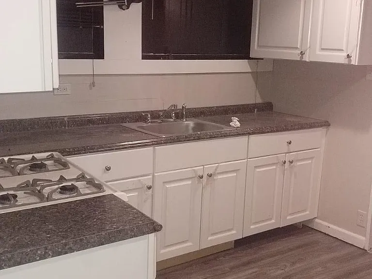 94 Longfellow Ave — Photo 3