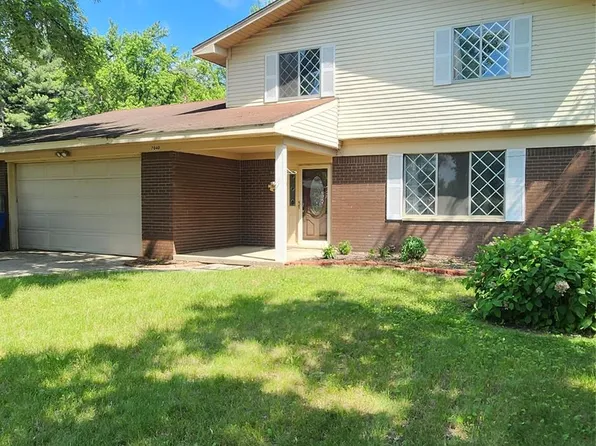 7040 Banks St, Waterford, MI 48327