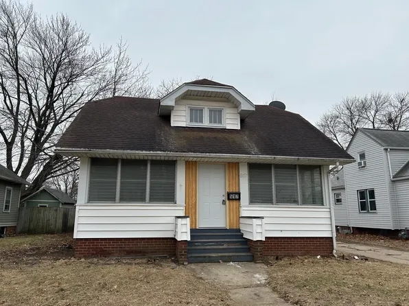 517 Frances Ave, Loves Park, IL 61111