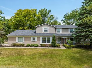 13311 Drury Ln, Plymouth, MI 48170