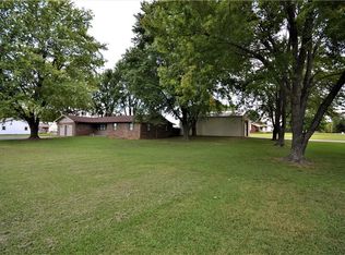 412 Rheas Mill Rd, Farmington, AR 72730