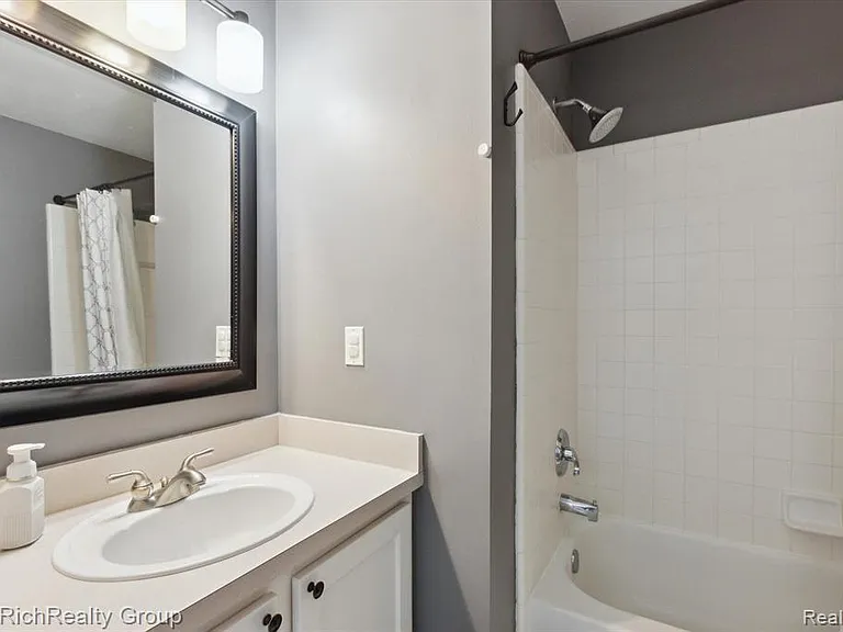 667 River Park Village Blvd #667 — Photo 19