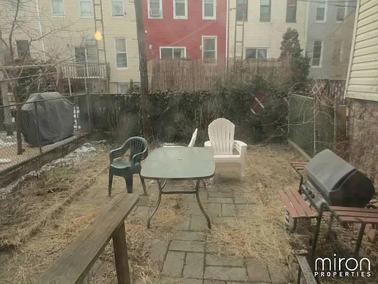 Rented by Miron Properties | media 4