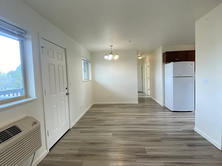 114 W Adams Ave #19 — Photo 6