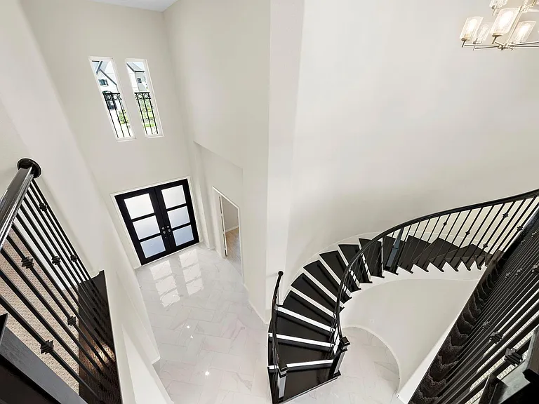 9806 Oakwood Trl — Photo 21