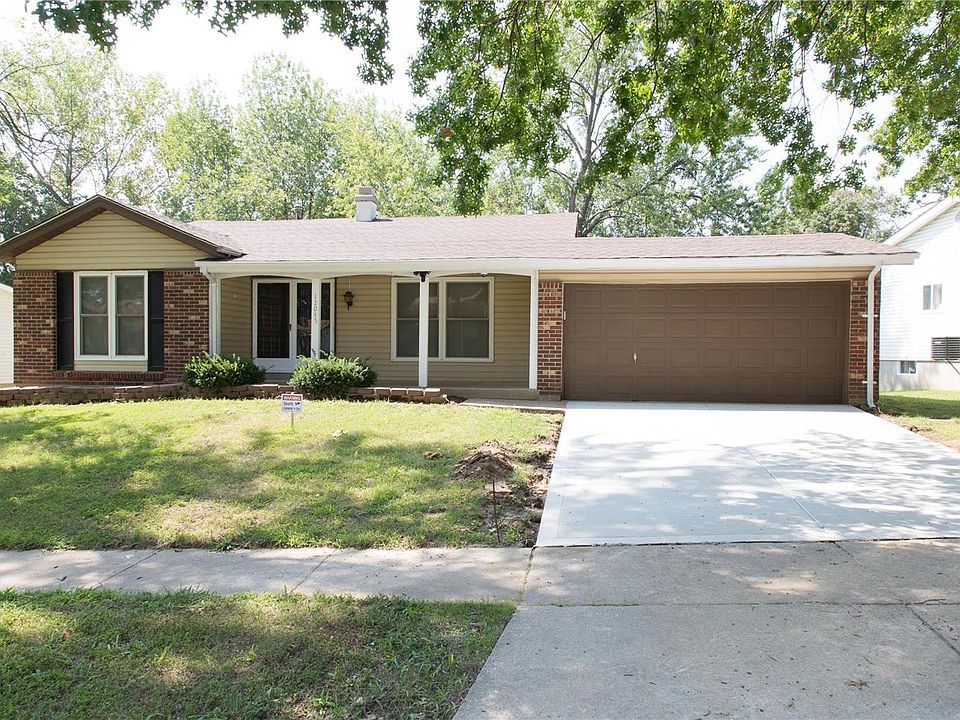 1st image of 12035 La Padera Ln