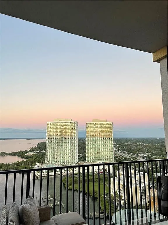 3 bed, 3.0 bath, 1806 sqft, $3,300 — Photo 1