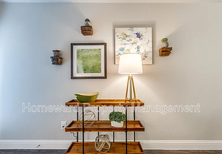 829 Juno Ln — Photo 21