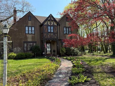 38 W. Roe Boulevard, Patchogue, NY, 11772