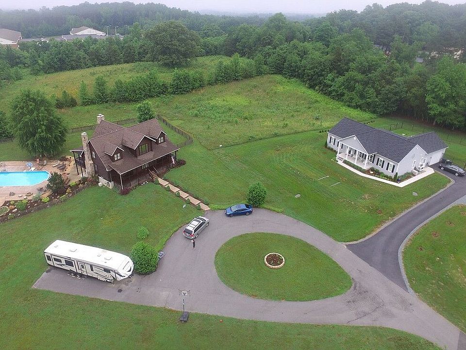 2nd image of 34 Miracle Valley Ln