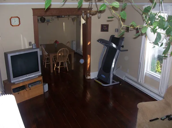 1209 E Marine View Dr, Everett, WA 98201