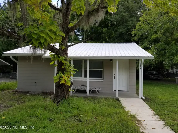 513 11TH Street, Palatka, FL 32177