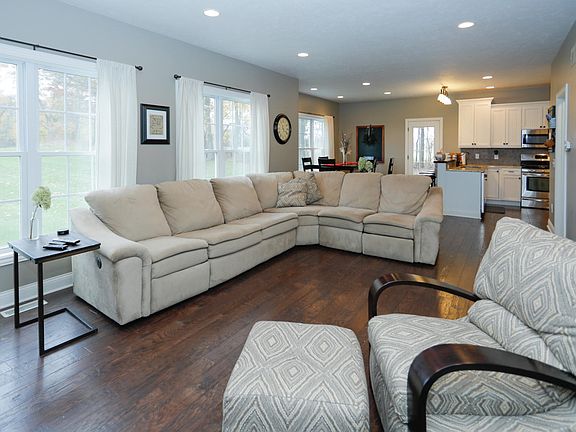 61728 Stonegate-105