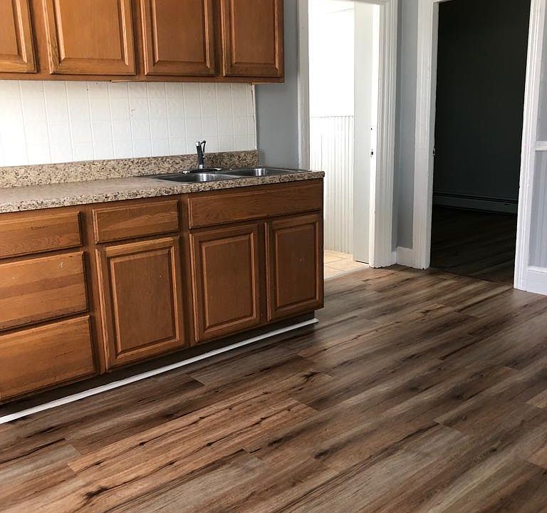1st image of 18 De Soto St #2