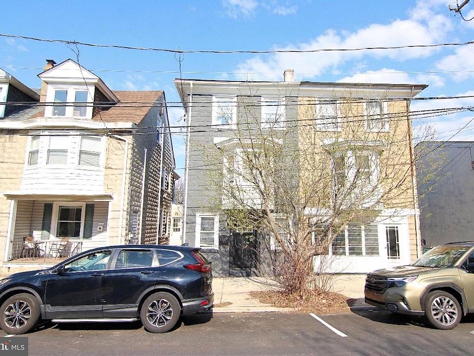 1st image of 14 Maple St