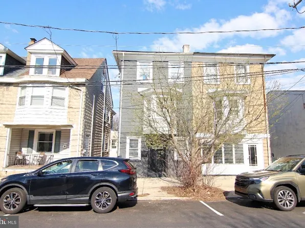 14 Maple St, Conshohocken, PA 19428