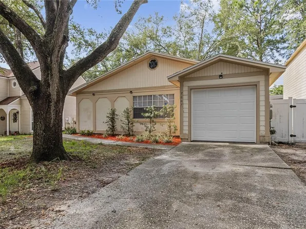7607 Glades Ct, Temple Terrace, FL 33637