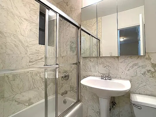 Rented by Compass | media 4