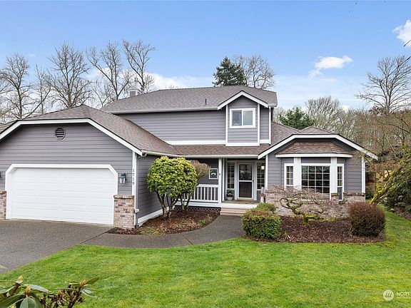3rd image of 1719 25th Street Pl SW
