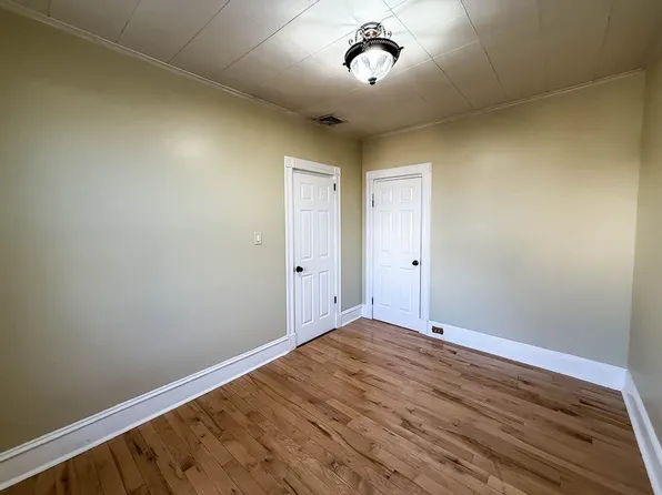 90 Carlton Avenue image 31 of 40