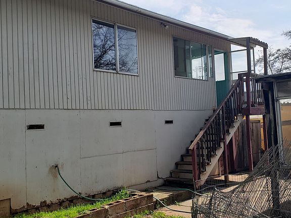 3rd image of 4103 Lansing Ave