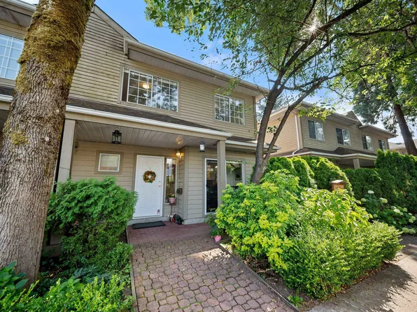 815 Tobruck Ave #8, North Vancouver, BC V7P 1V9
