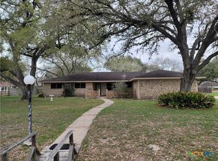 1006 Blyth Rd, Victoria, TX 77904