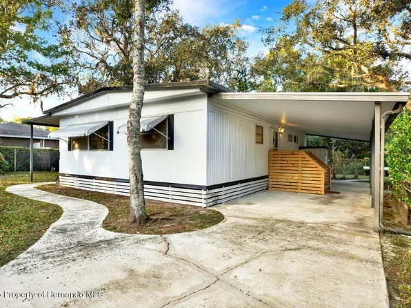 10051 Huntley St, New Port Richey, FL 34654