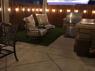 2114 Lombard Ln, Clovis, CA 93619
