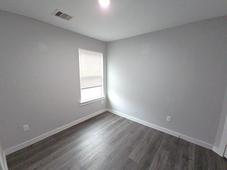 4626 Shreveport Blvd #A — Photo 9