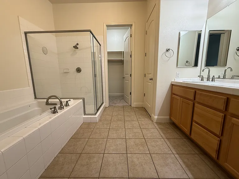4711 Rustic Rd — Photo 16