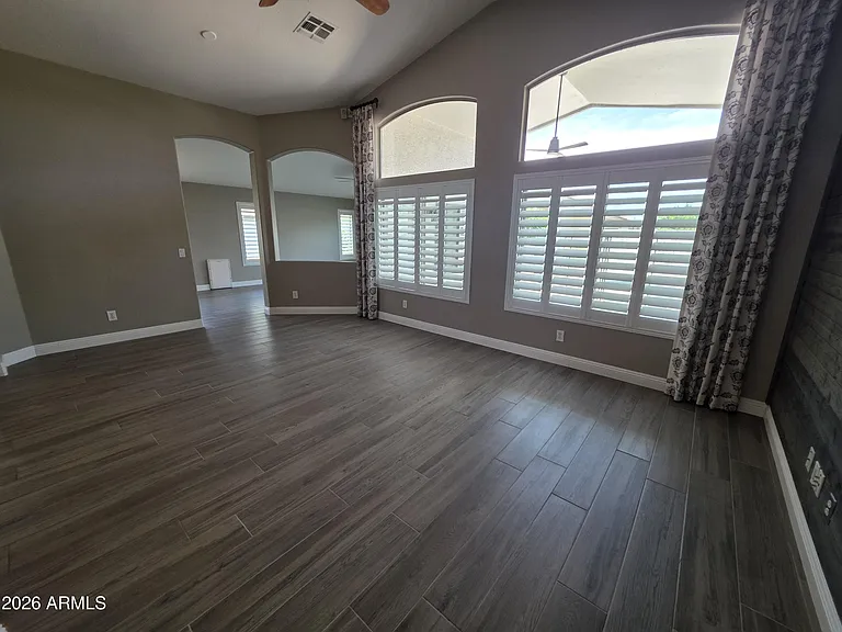 2442 E Nathan Way — Photo 7