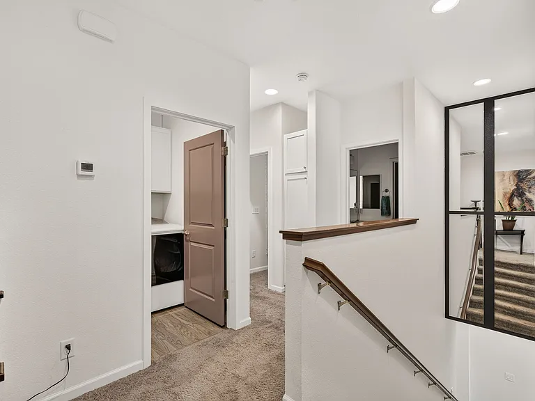 2280 Altamira Dr — Photo 15