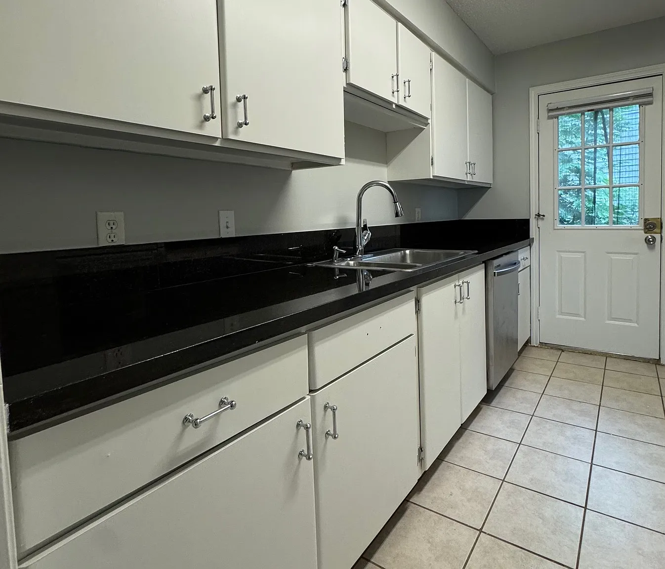 163 Dodge Ave — Photo 4