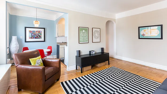 Sold by Garfield Realty  | media 4