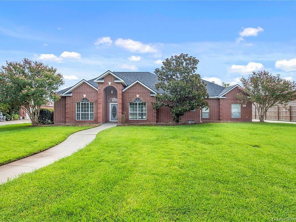1st image of 4931 Westridge Park W