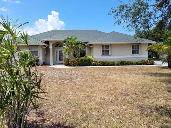 2706 SE Eagle Dr, Port Saint Lucie, FL 34984