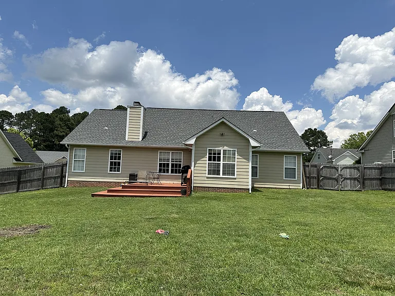590 Americana Dr — Photo 10