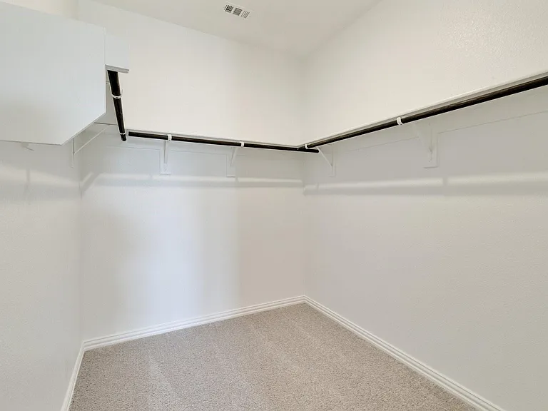 4816 Hunter Hurst Dr — Photo 26
