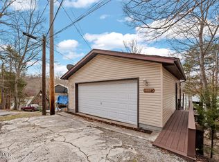 935 Flat Hollow Marina Rd, Speedwell, TN 37870