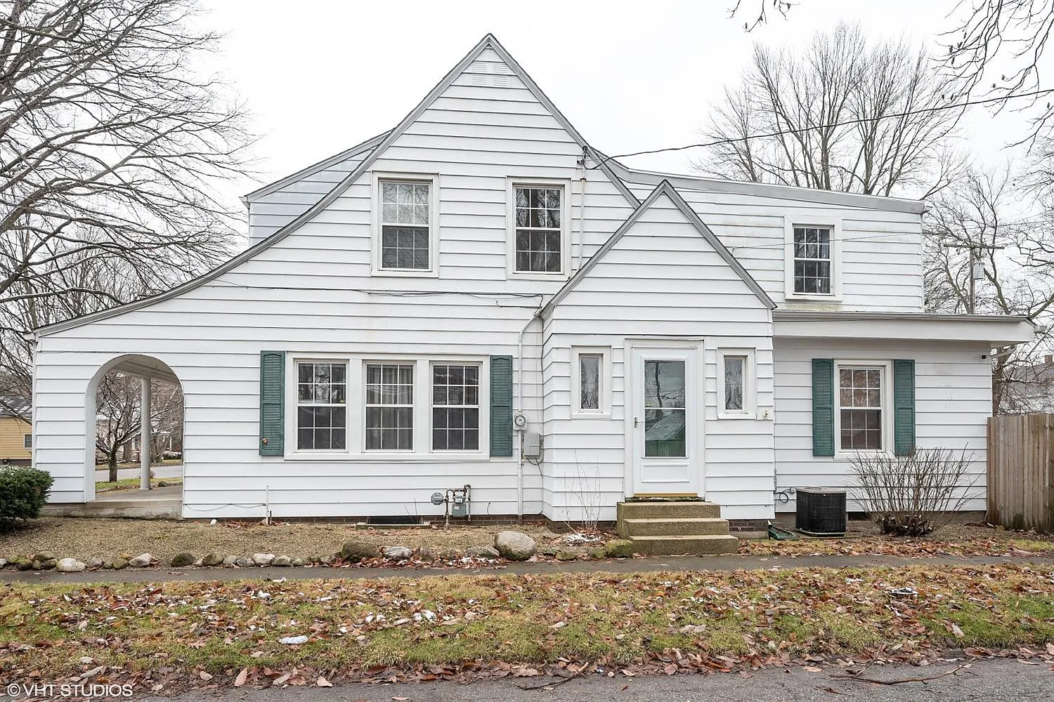 902 Ridge St photo 1