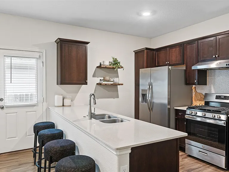 7101 Spirit Hill Rd — Photo 3
