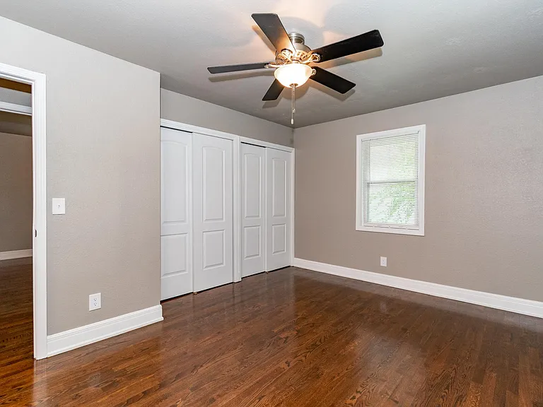 6364 NW 49th St — Photo 32