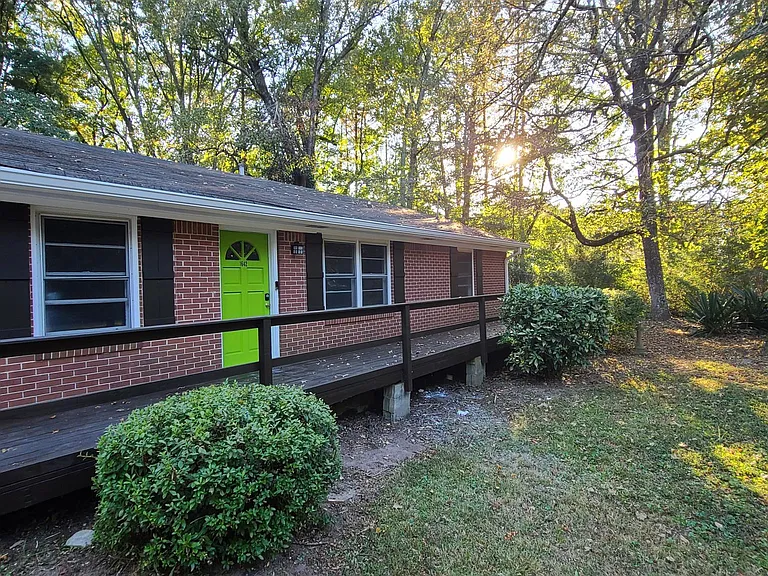 1642 E Fayetteville Rd — Photo 3