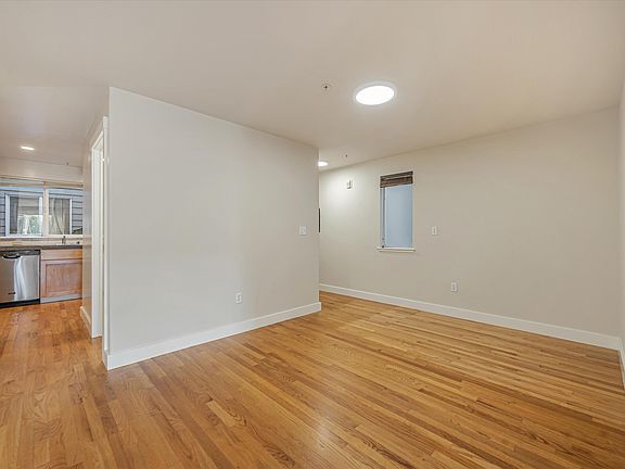 5th image of 631 Divisadero St APT 102
