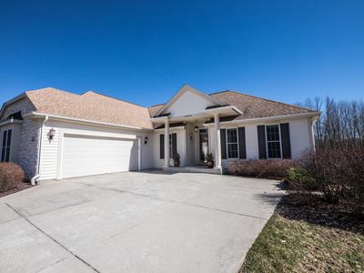 N77W22919 S Coldwater Cir, Sussex, WI, 53089