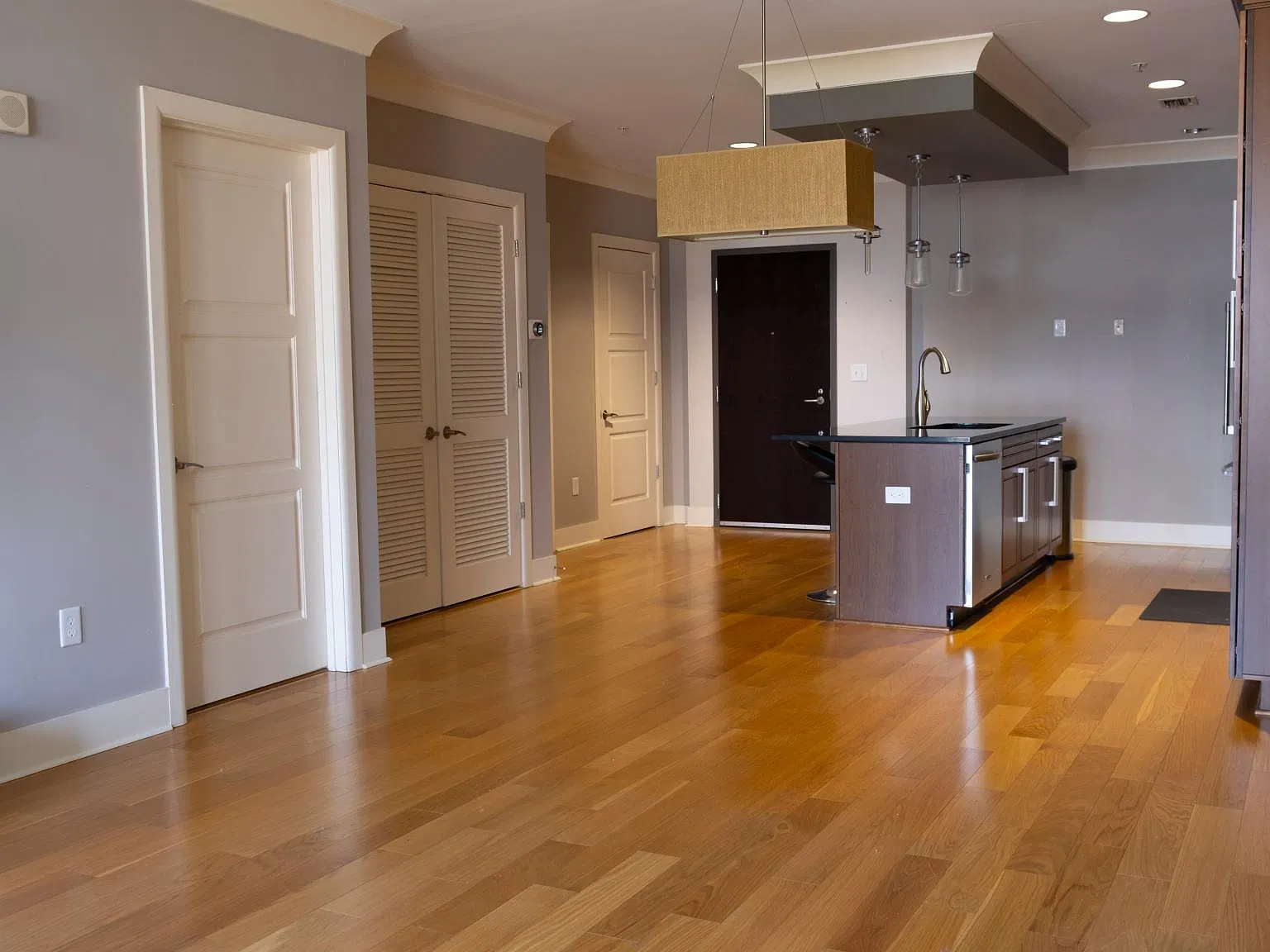 1 bed, 782 sqft, $1,750 — Photo 1